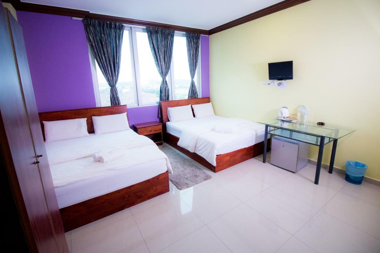 Saujana City Hotel Bandar Saujana Putra Exteriör bild