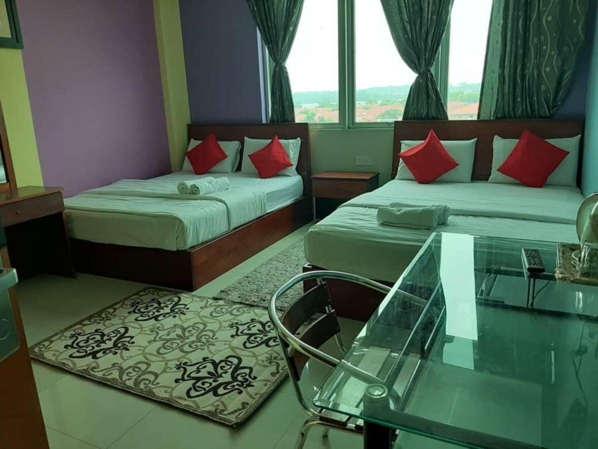 Saujana City Hotel Bandar Saujana Putra Exteriör bild